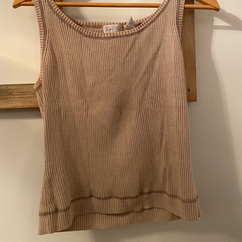 Knitted tank
